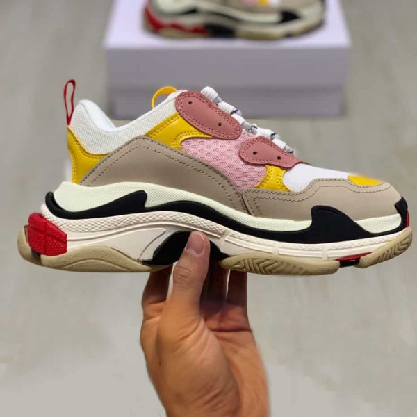 BALENCIAGA TRIPLE S TRAINERS - BB32