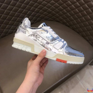 LOUIS VUITTON VNR SNEAKER – LV190