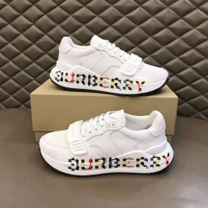 BURBERRY LOGO STRAP SNEAKERS - BBR57