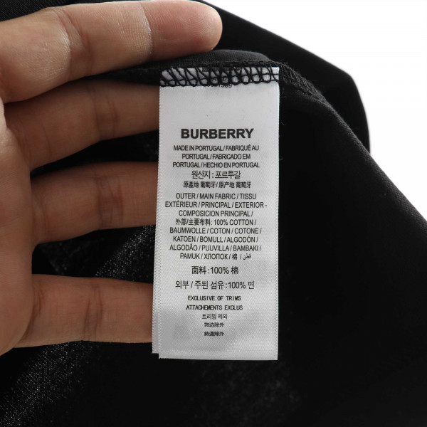 Burberry Horseferry Print Cotton Oversized T-Shirt - BBRS40