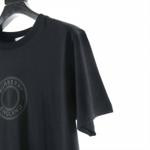 Burberry Logo-Print Cotton T-Shirt - BBRS12