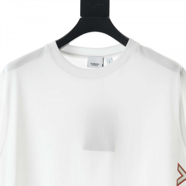 "Burberry Logo-Print Cotton T-Shirt - BBRS33"