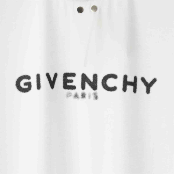 Givenchy T-Shirt With Metallic Details - GVS05