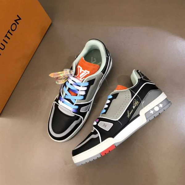 LOUIS VUITTON TRAINER SNEAKERS - LSVT092