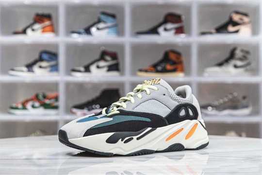 YZY 700 BOOST WAVE RUNNER "SOLID GREY" - NK09