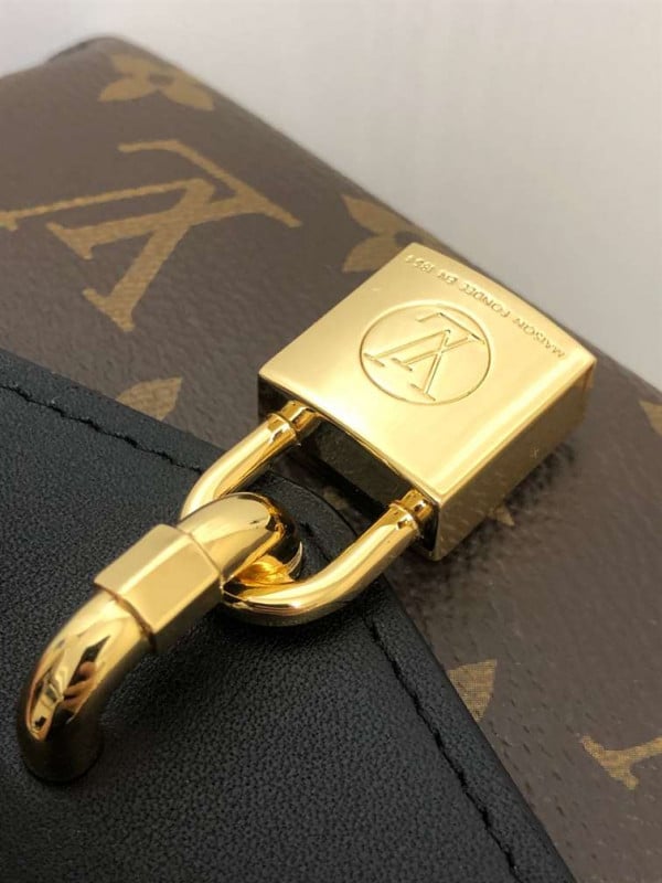 LOUIS VUITTON PADLOCK ON STRAP - WLM275