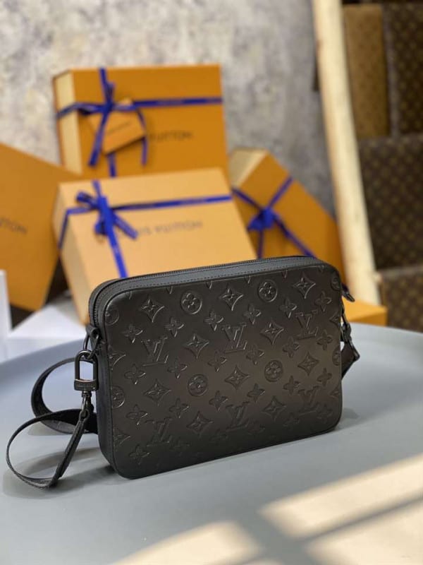 LOUIS VUITTON DUO MESSENGER BAG - WLM157