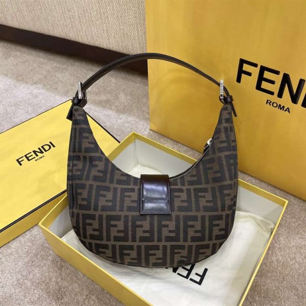 FENDI VINTAGE HANDLE BAG - WFB017