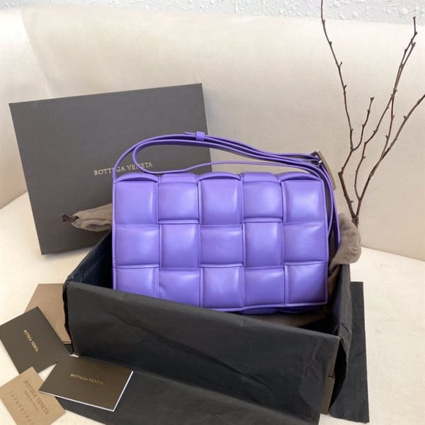 BOTTEGA VENETA WOMEN'S PADDED CASSETTE IN LAVENDER - WBV13