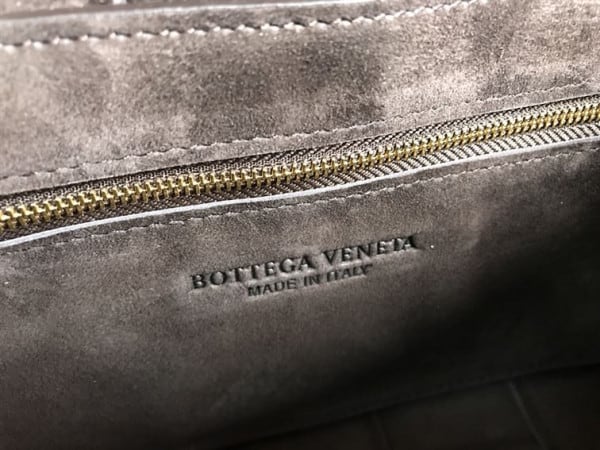 BOTTEGA VENETA WOMEN'S CHAIN CASSETTE IN FONDANT - WBV03