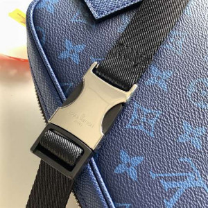 LOUIS VUITTON OUTDOOR MESSENGER - WLM91