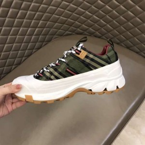 BURBERRY ARTHUR SNEAKERS - BBR098