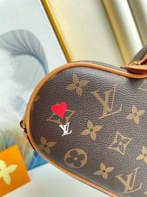 LOUIS VUITTON GAME ON COEUR - WLM117