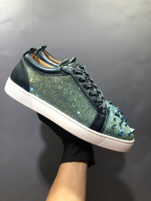 CHRISTIAN LOUBOUTIN LOW TOP SNEAKER - CL104