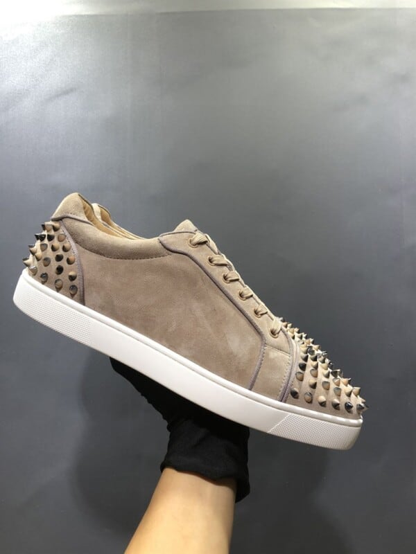 CHRISTIAN LOUBOUTIN LOW TOP SNEAKER - CL93