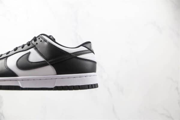 NIKE DUNK LOW RETRO WHITE BLACK - NK72