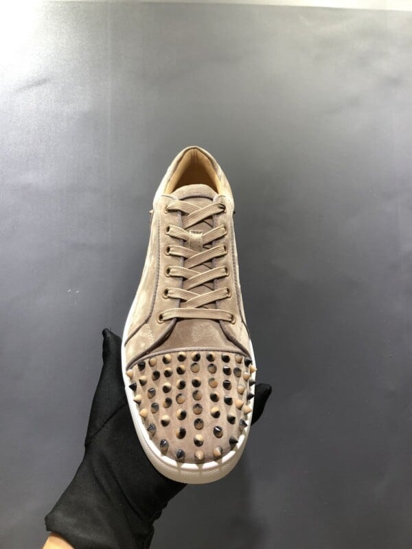 CHRISTIAN LOUBOUTIN LOW TOP SNEAKER - CL93