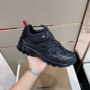 BURBERRY UNION VINTAGE SNEAKERS - BBR101