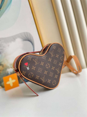 LOUIS VUITTON GAME ON COEUR - WLM117