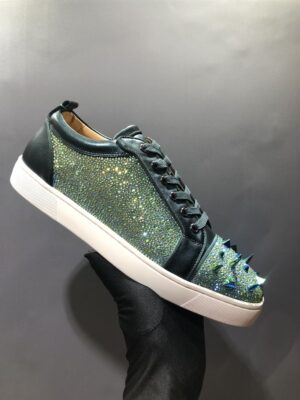 CHRISTIAN LOUBOUTIN LOW TOP SNEAKER - CL104