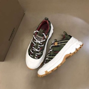 BURBERRY ARTHUR SNEAKERS - BBR098