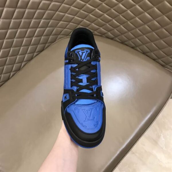 LOUIS VUITTON SNEAKERS - LSVT148