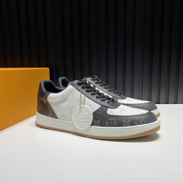 LOUIS VUITTON RIVOLI SNEAKER - LSVT145