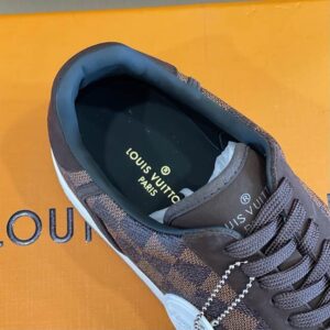 LOUIS VUITTON RIVOLI SNEAKER - LSVT135