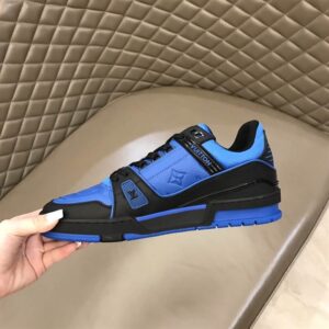 LOUIS VUITTON SNEAKERS - LSVT148