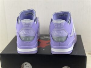 Off-White x Air Jordan 4 - AJH071