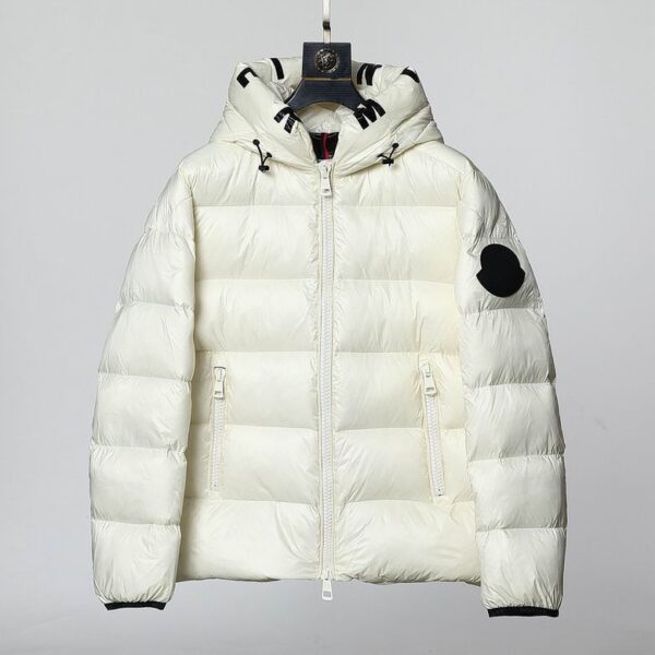 Moncler Coat - MC036