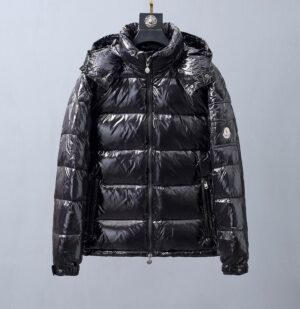 Moncler Coat - MC049