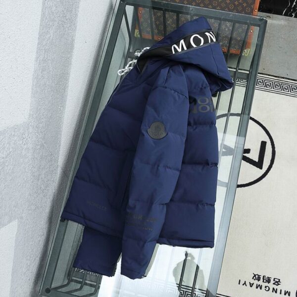 Moncler Coat - MC053