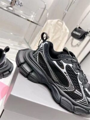 BALENCIAGA SNEAKERS - BB125