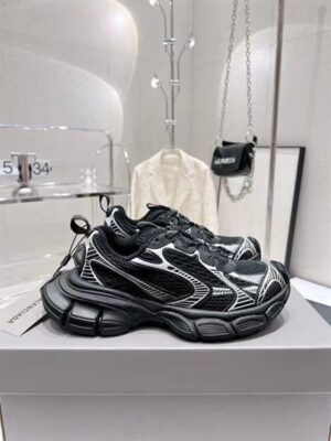 BALENCIAGA SNEAKERS - BB125