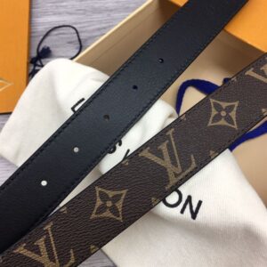 LOUIS VUITTON BELT - B036