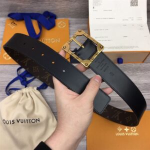 LOUIS VUITTON BELT - B038