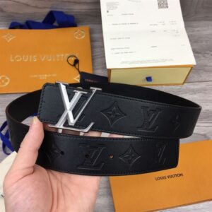 LOUIS VUITTON BELT - B041