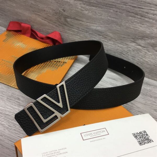 LOUIS VUITTON BELT - B051