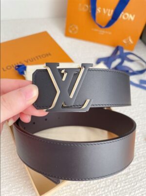 LOUIS VUITTON BELT - B053