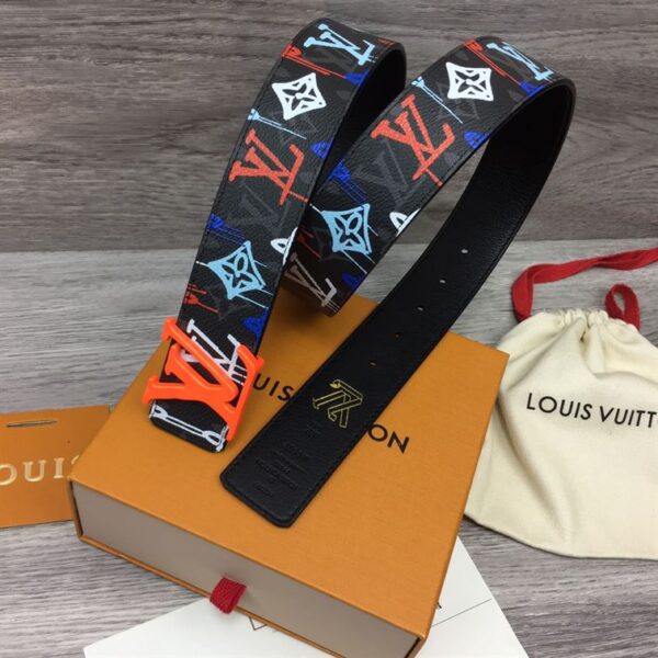 LOUIS VUITTON BELT - B062