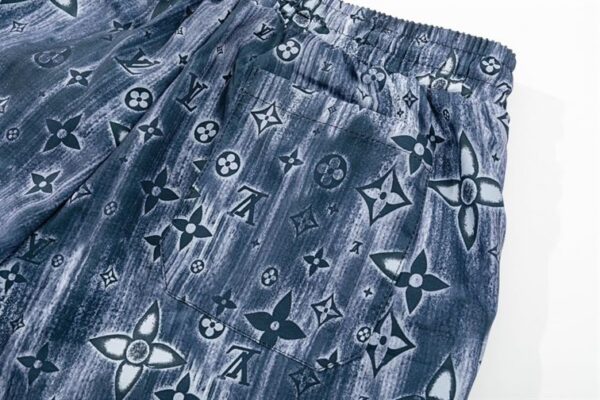 LV Swim Shorts - SW222