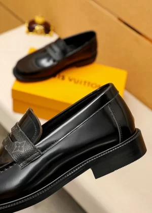 Louis Vuitton Loafers - LLV15