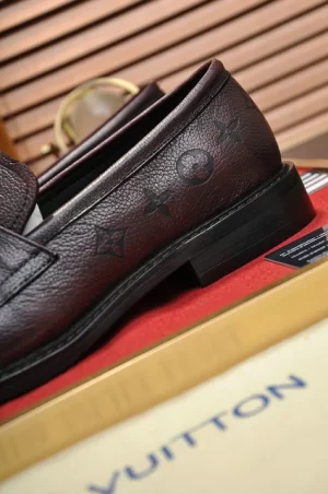 Louis Vuitton Loafers - LLV32