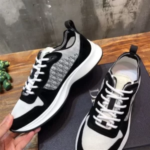 B25 RUNNER SNEAKER BLACK SUEDE WITH WHITE TECHNICAL MESH AND BLACK DIOR OBLIQUE CANVAS - CD124