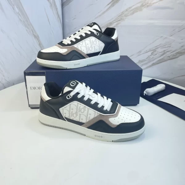 B27 LOW-TOP SNEAKER BLACK, WHITE AND BEIGE SMOOTH CALFSKIN WITH WHITE DIOR OBLIQUE GALAXY LEATHER - CDO97