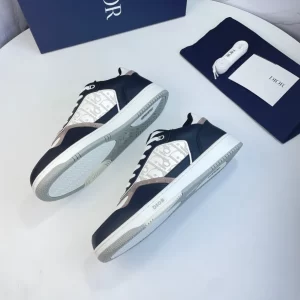 B27 LOW-TOP SNEAKER BLACK, WHITE AND BEIGE SMOOTH CALFSKIN WITH WHITE DIOR OBLIQUE GALAXY LEATHER - CDO97