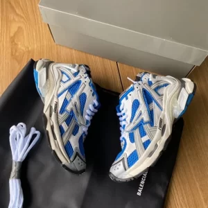 BALENCIAGA RUNNER SNEAKER IN BLUE- BB133