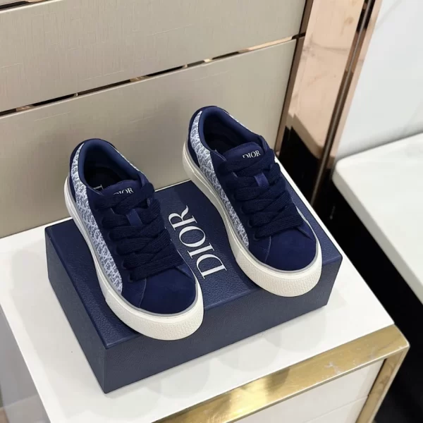 B33 SNEAKER DIOR OBLIQUE JACQUARD AND SUEDE - CD155