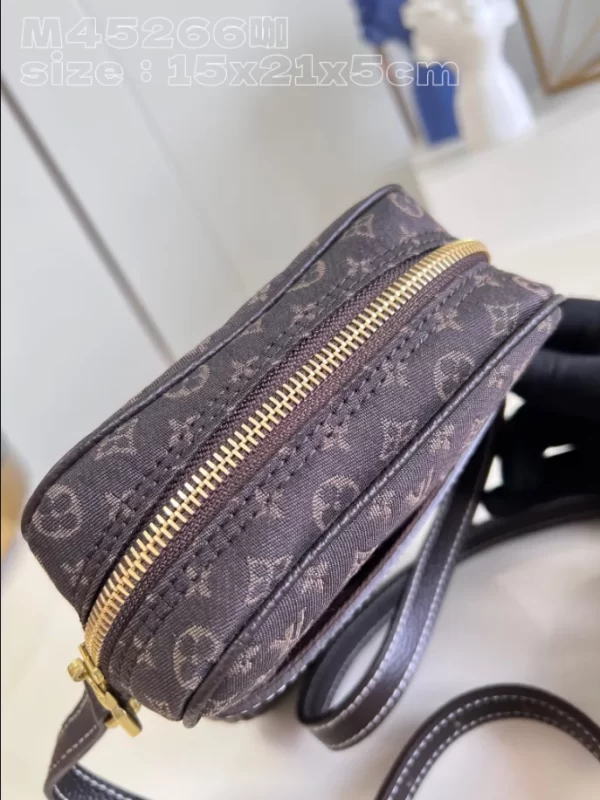 LOUIS VUITTON DANUBE CROSSBODY BAG - WLM601